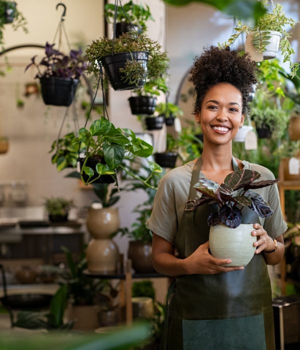 Greenwood_Circulation_Business_Woman_Flower_Shop.jpg